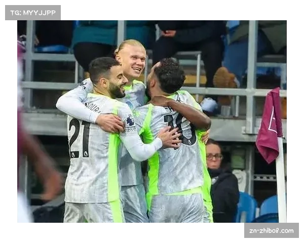 哈兰德制胜球后与队友相拥，伯恩利球员掩面离场